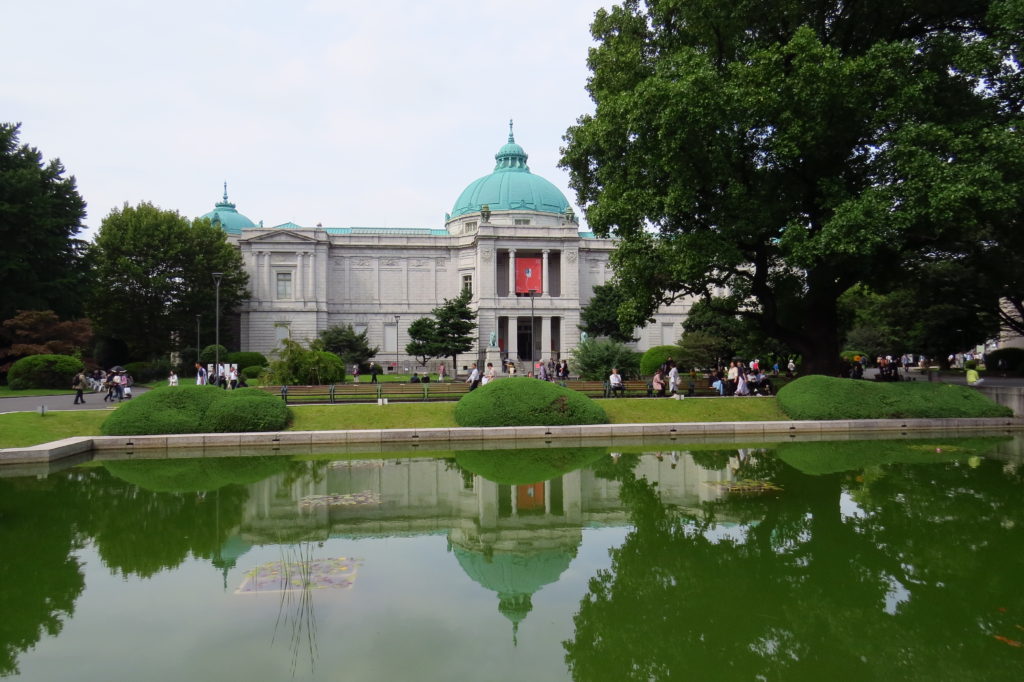 Museums - Asia Books and Travel