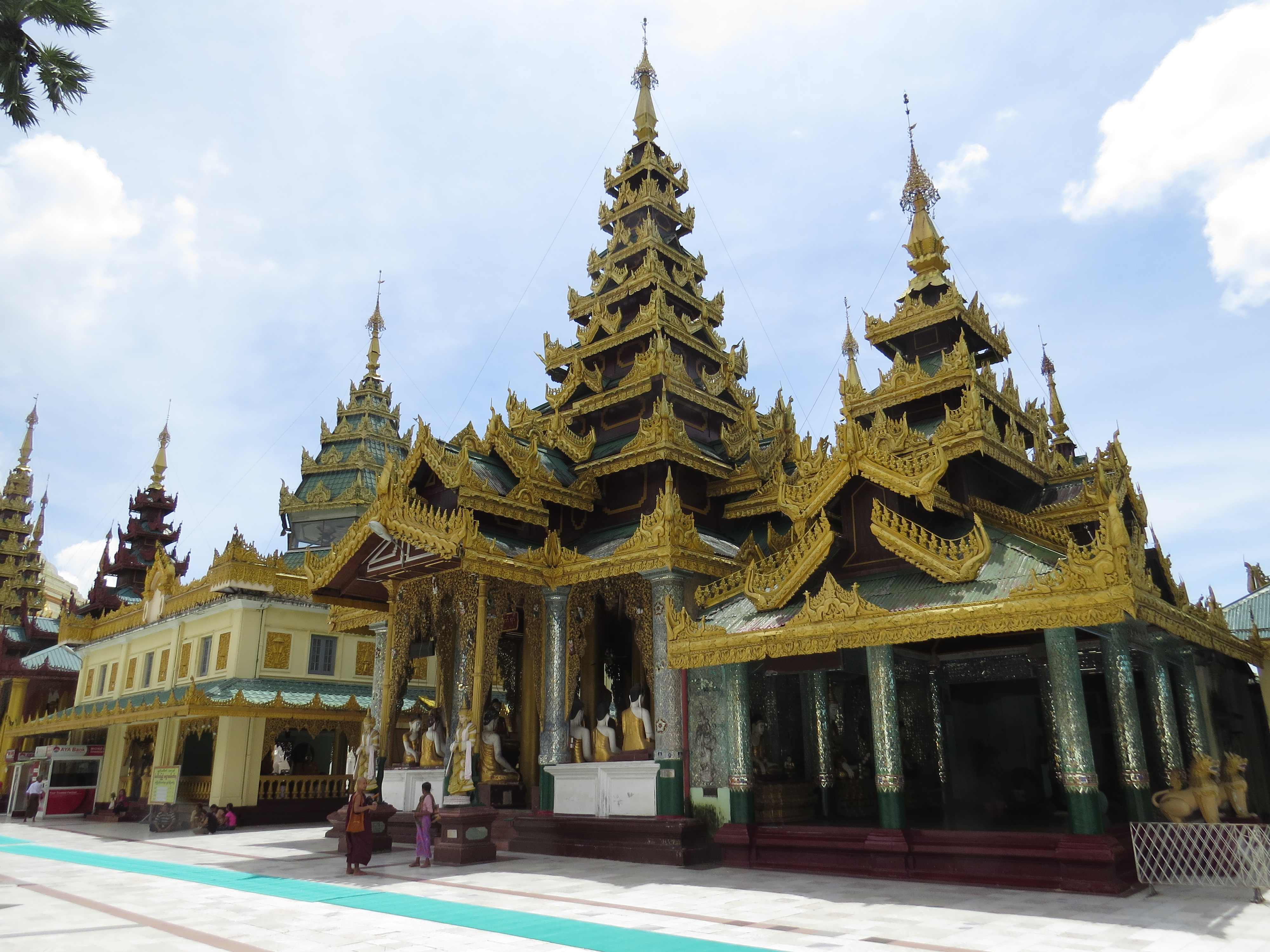 Shwedagon Pagoda, Yangon, Myanmar